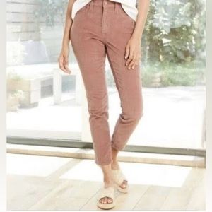 Dusty pink corduroy skinny jeans. Size 12 R - Excellent condition - Inseam 27.5